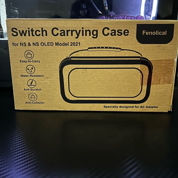 The Unbranded Brand Other - Fenolical Switch Carrying Case - Sleek Black
